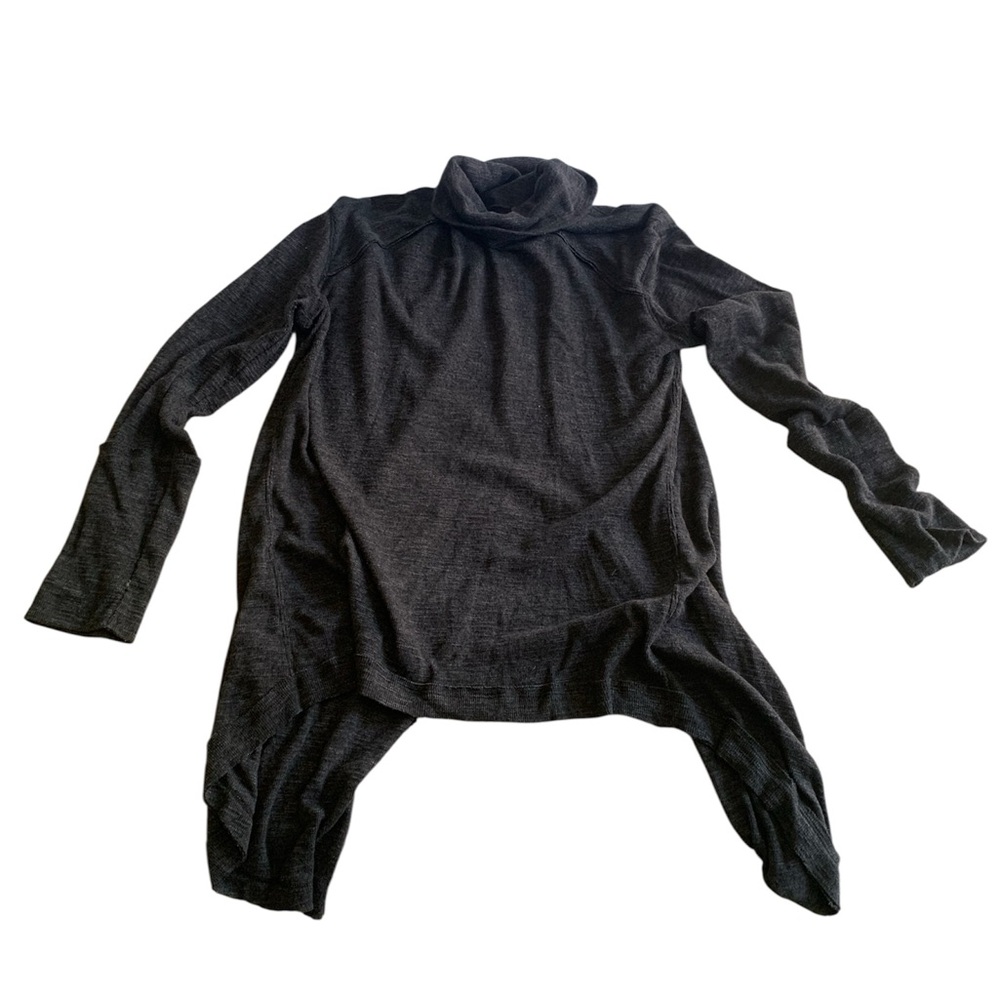 NWOT - We The Free - Charcoal Knit Top - never worn - Large